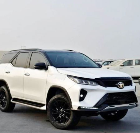 Toyota Fortuner Legender 2.8L 4x4 AT