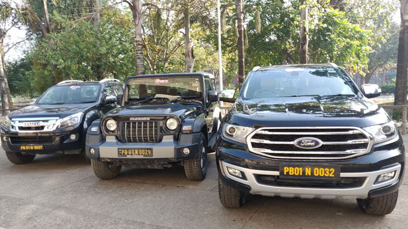 Top Luxury SUV Rentals in Chandigarh for a Comfortable Drive